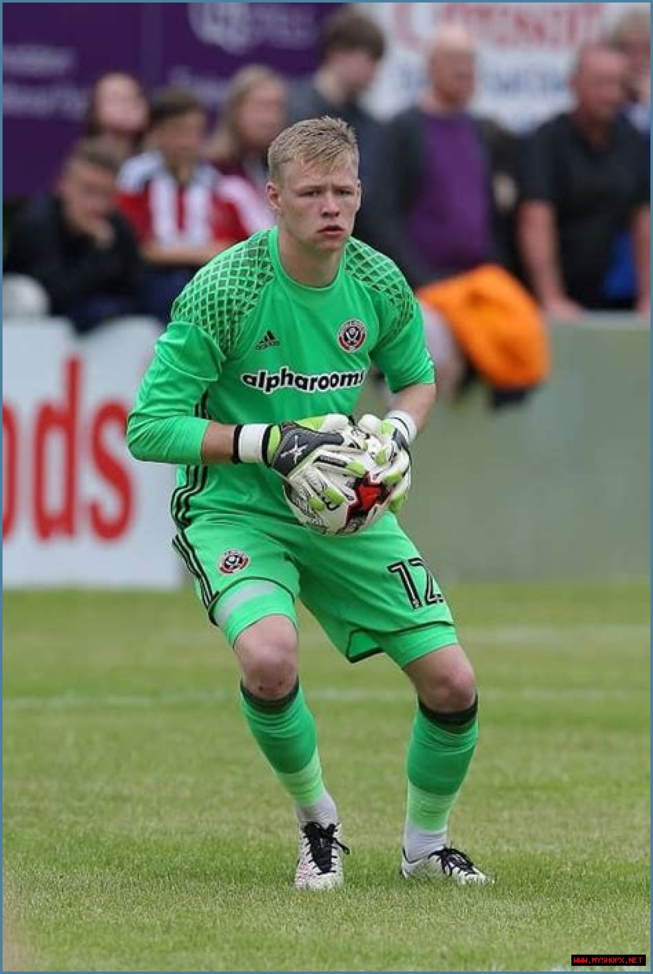 Aaron Ramsdale Bio, age, nationality, height, family, career goals, club, salary, net