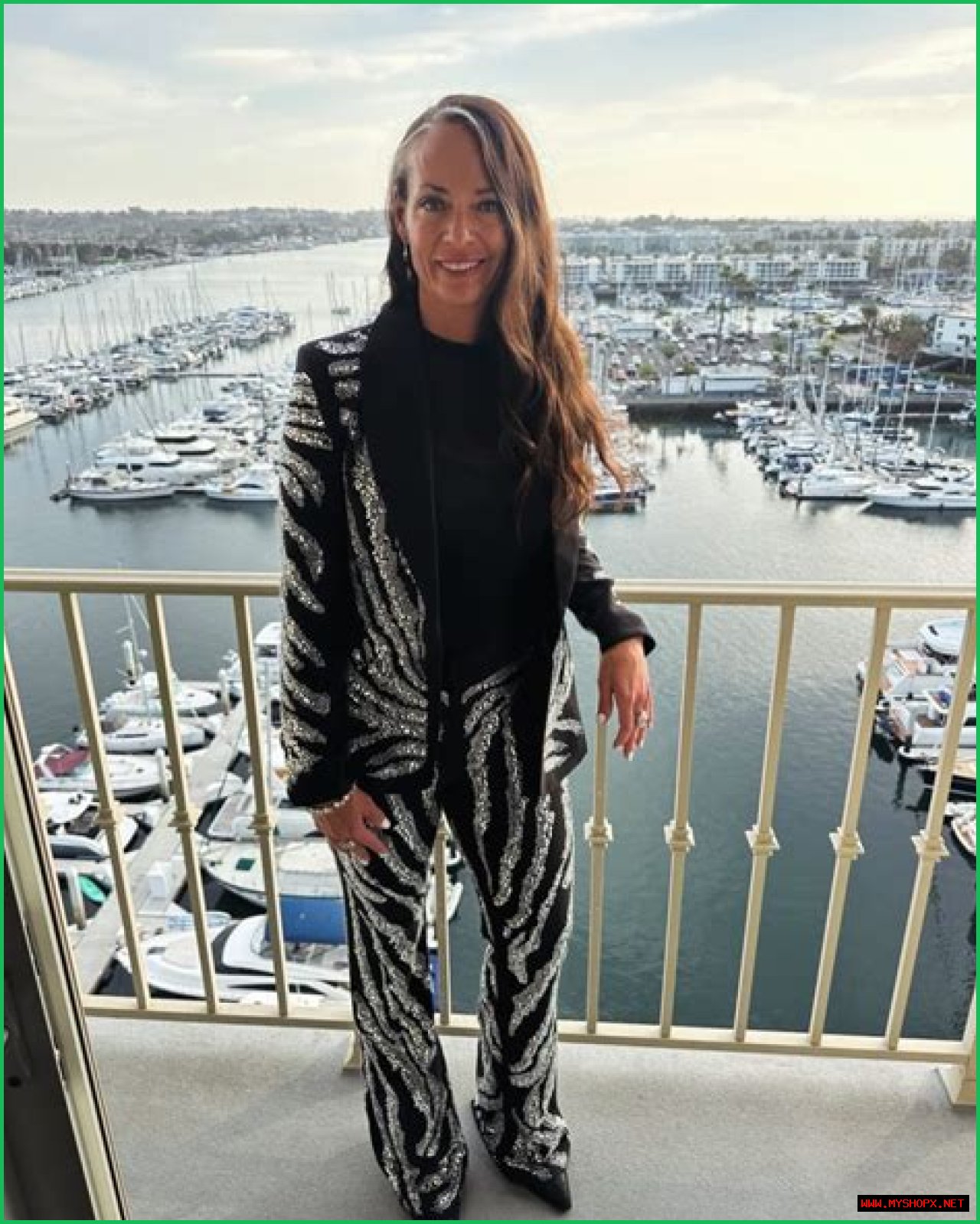 Adriana Gillett Age: A Comprehensive Look Into The Life And Background Of This Rising Star