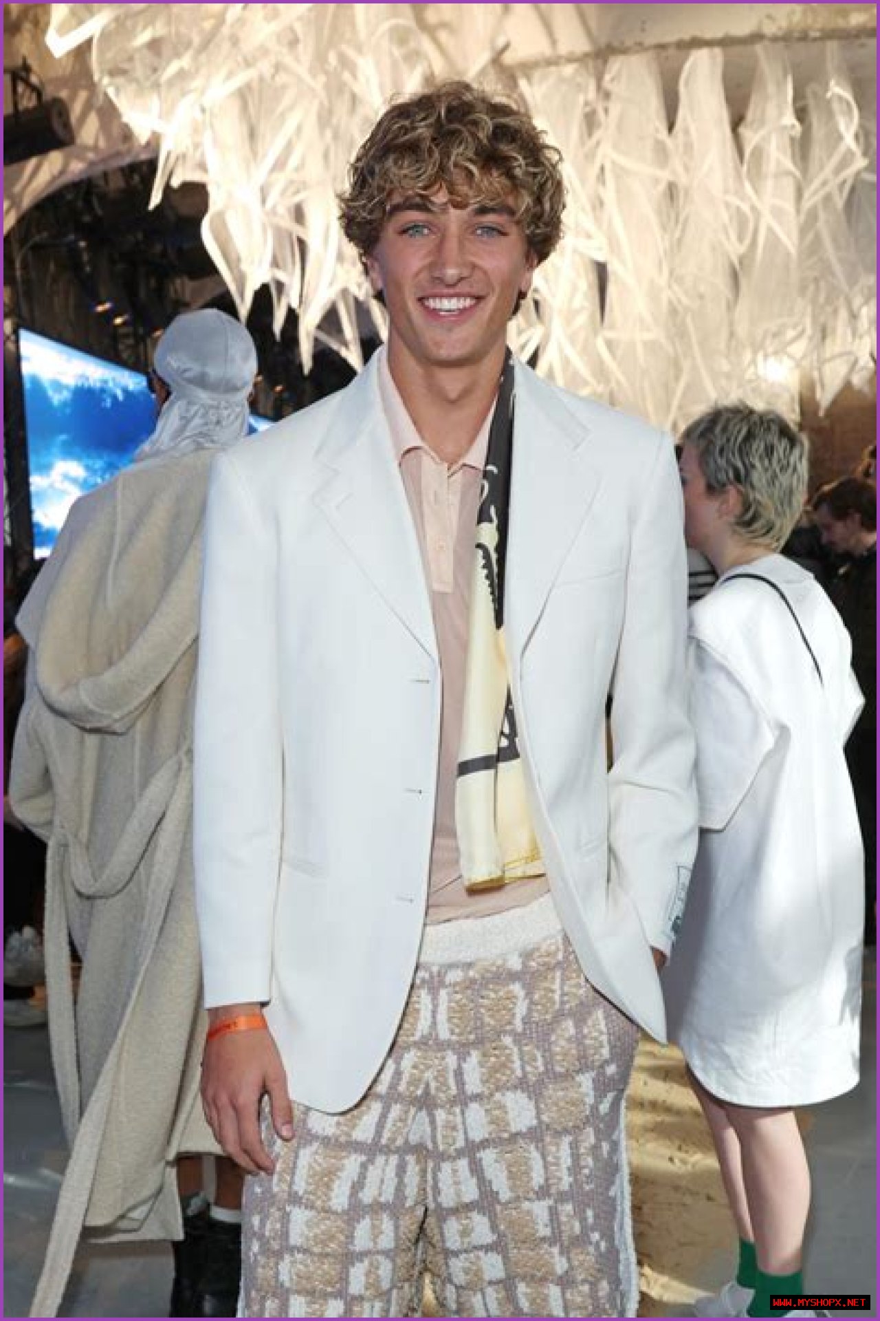 Taylor Summers: The Rising Star In The Entertainment Industry